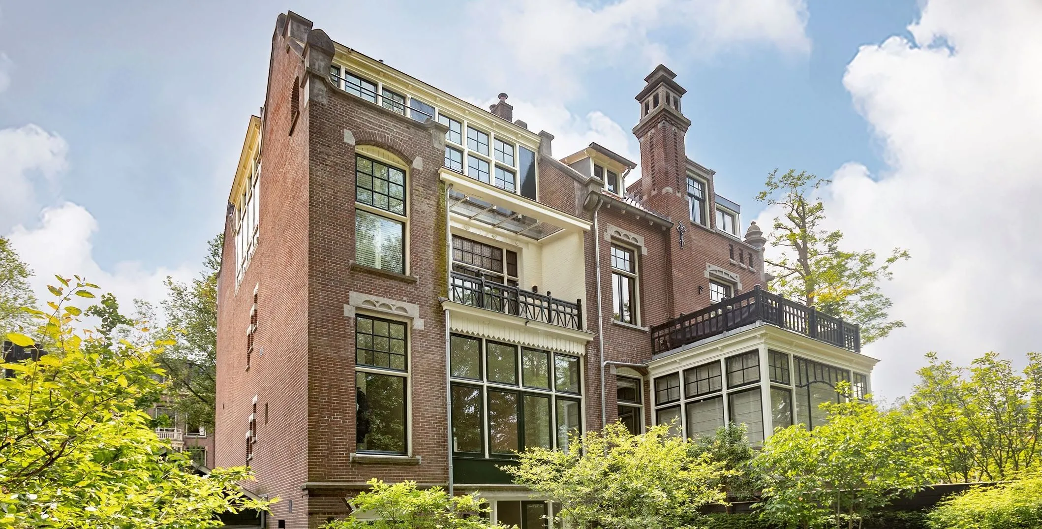 Funda Toppers #111: Unieke villa naast het Vondelpark in Amsterdam