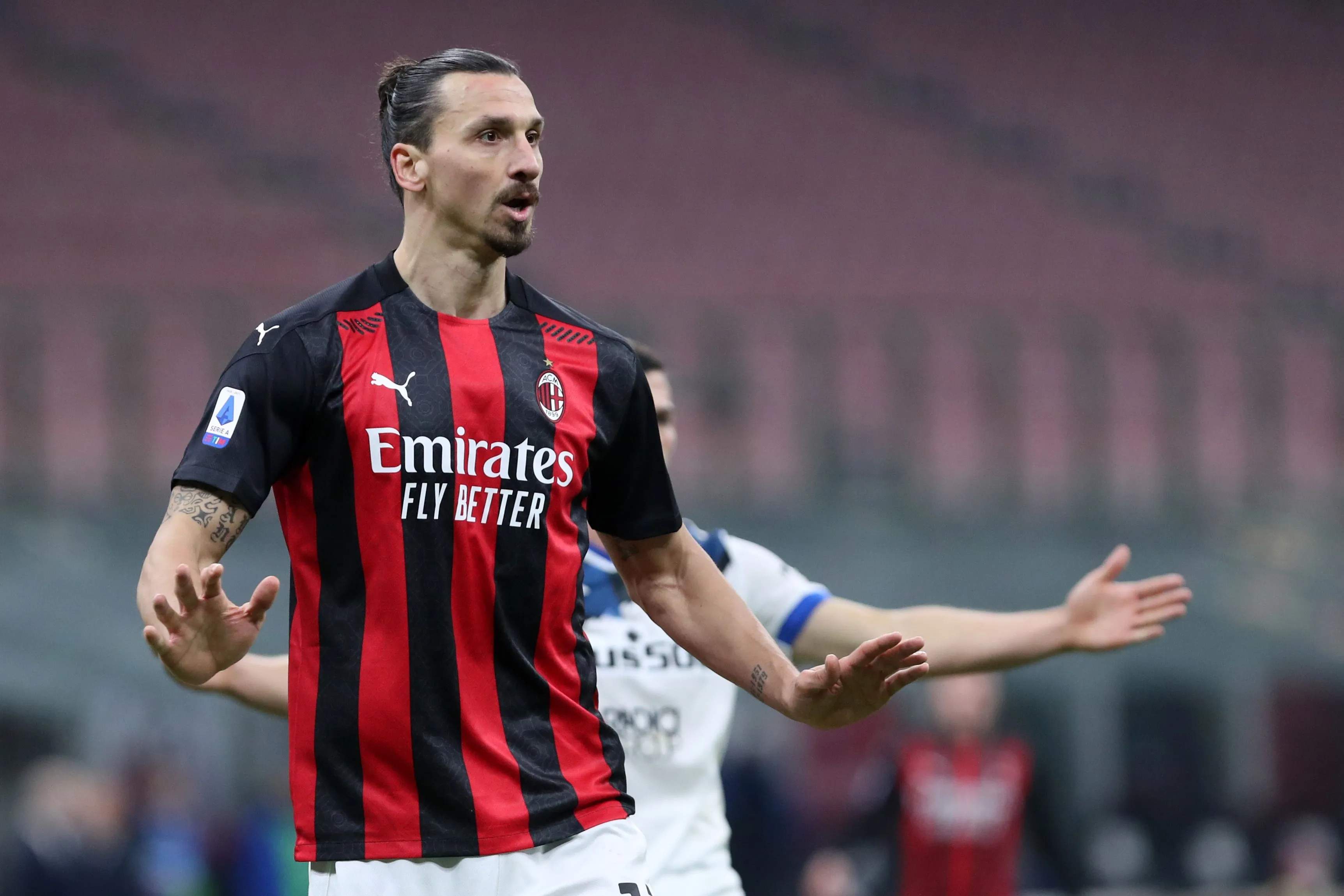 Zlatan laat zien wie Zlatan is bij Hot Ones
