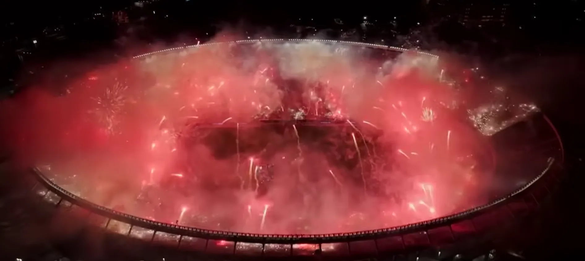 Halve finale van Copa Libertadores en River Plate gaat helemaal los met vuurwerk