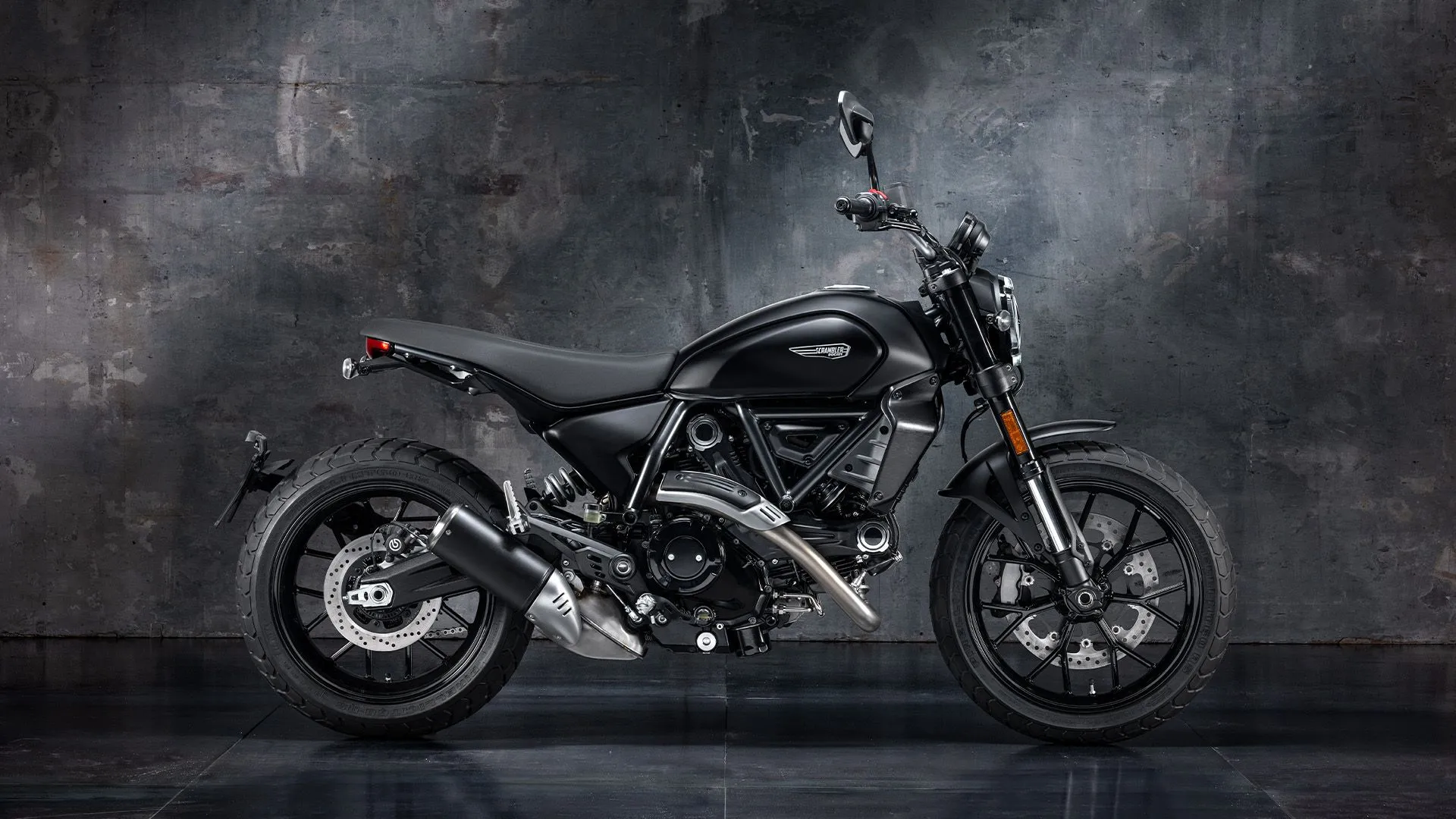 scrambler icon dark my25 pagina prodotto media slider 1920x1080 05