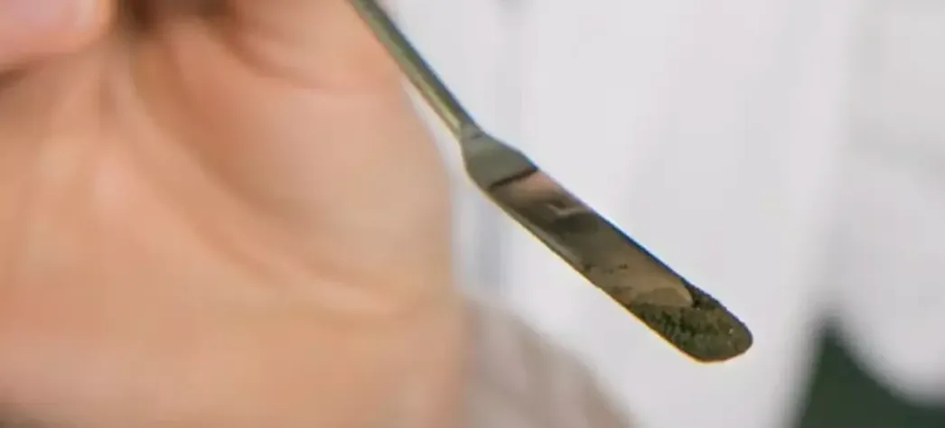 Dit poedertje kost 133 miljoen per gram en zit binnenkort in onze iPhone