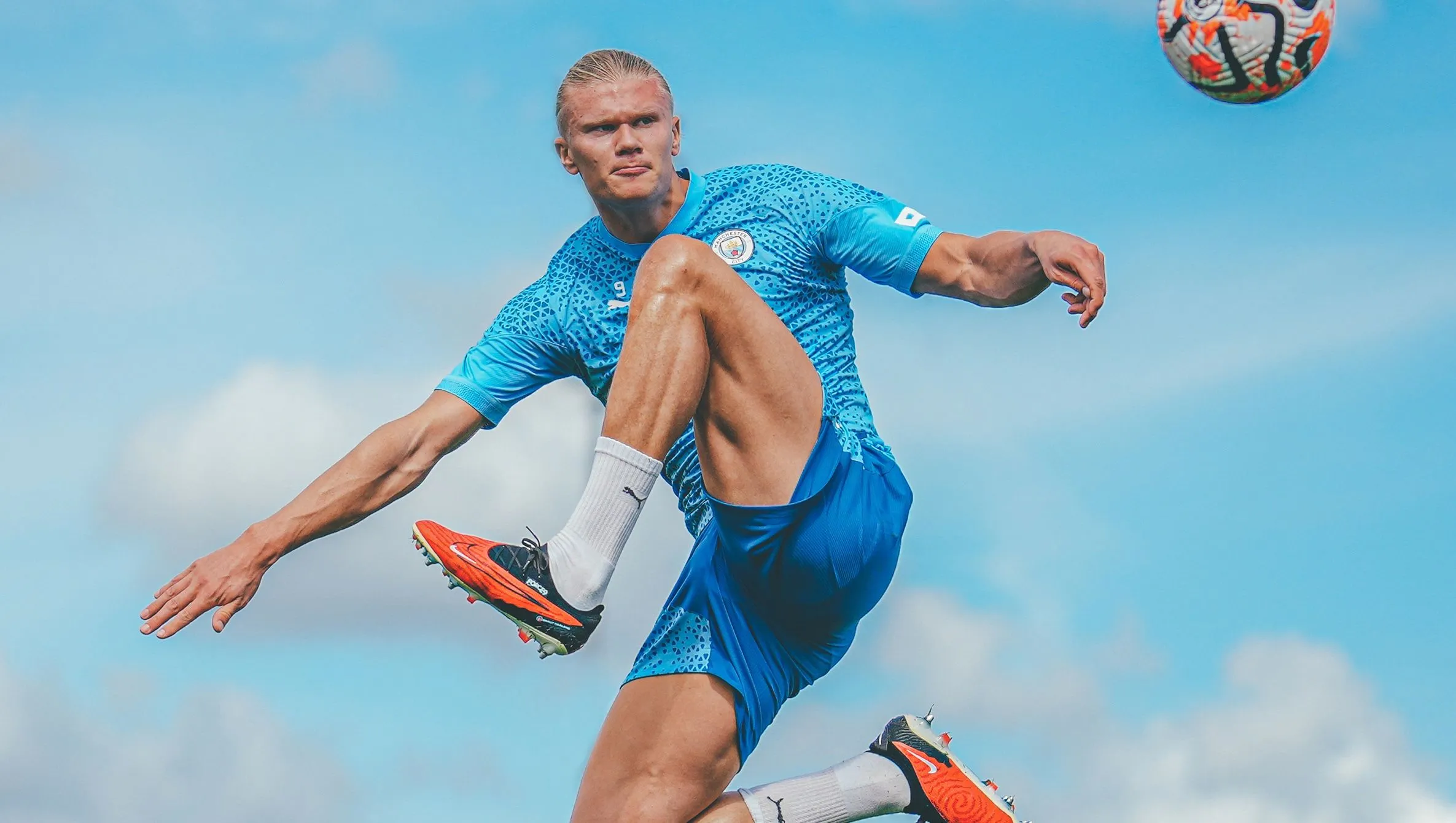 tom flathersshades of blue erling haaland training