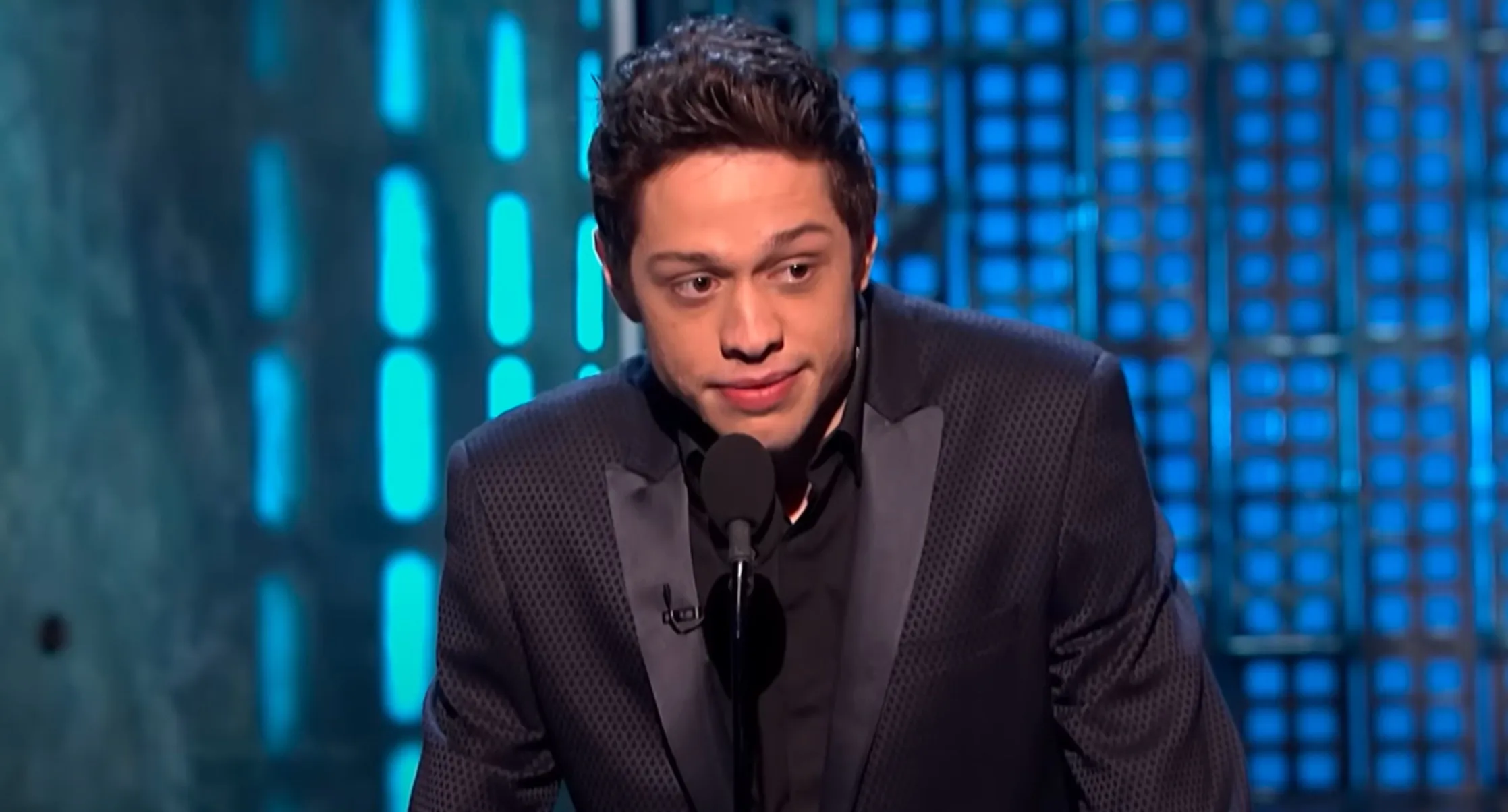 Waarom vrouwen blijkbaar massaal vallen voor Pete Davidson