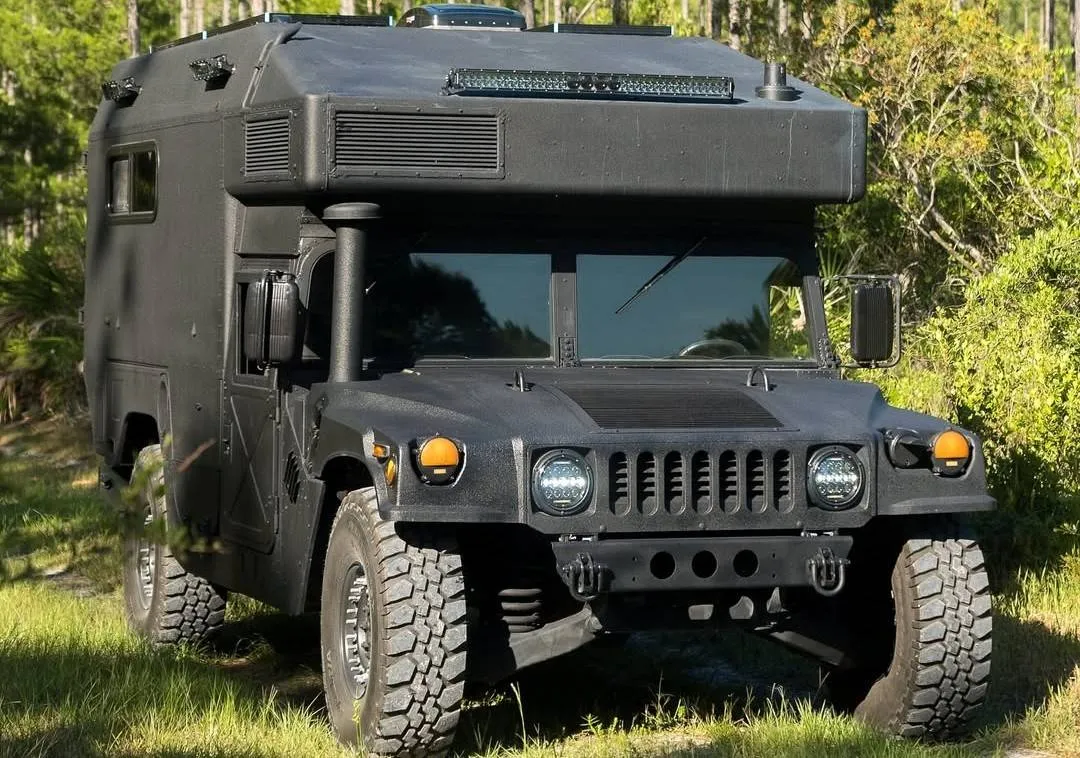 Van legervoertuig tot droomcamper: deze omgebouwde Humvee is next level