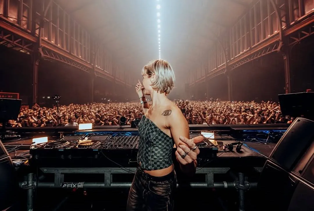 yo brussels what was this insane party last friday at this even insaner venue 8000 people everyone single one on fire thank you all so much also big thank you to the crew and everyone involved at paradisecityofficial at hangarbe at marit