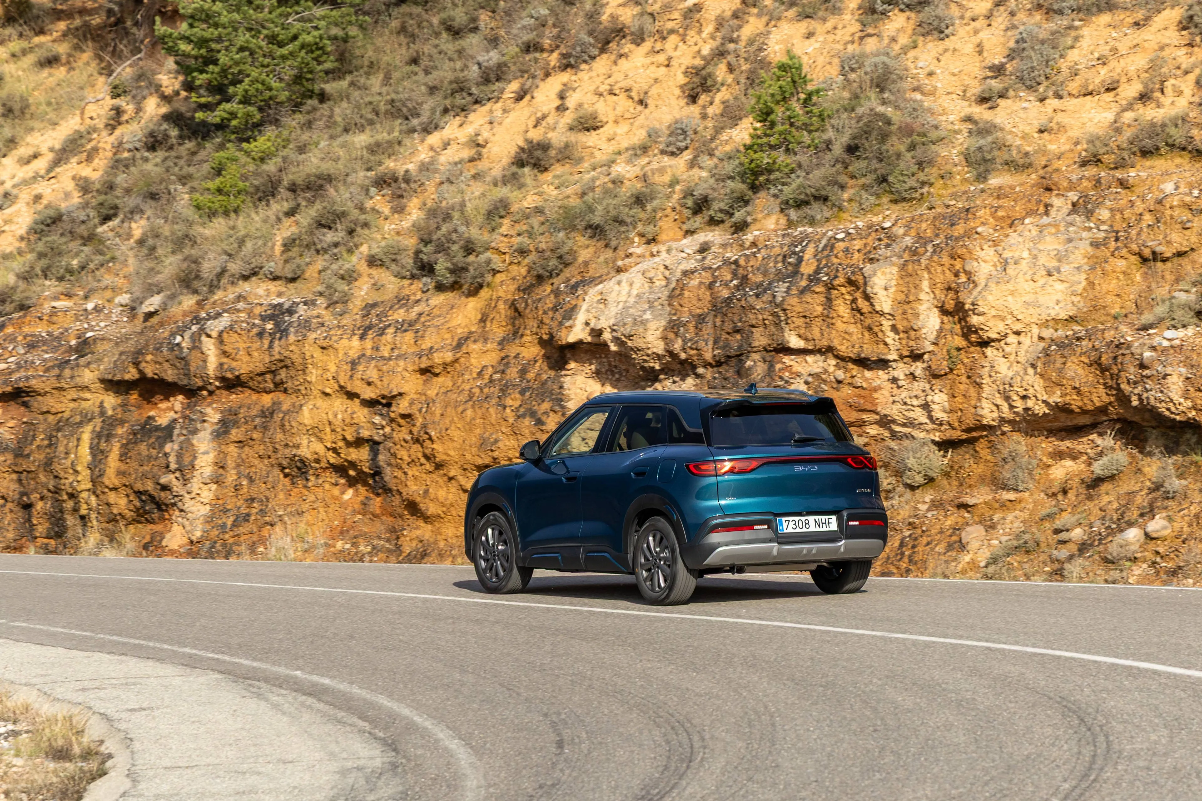 BYD ATTO 2 DM-i Exteriors 42
