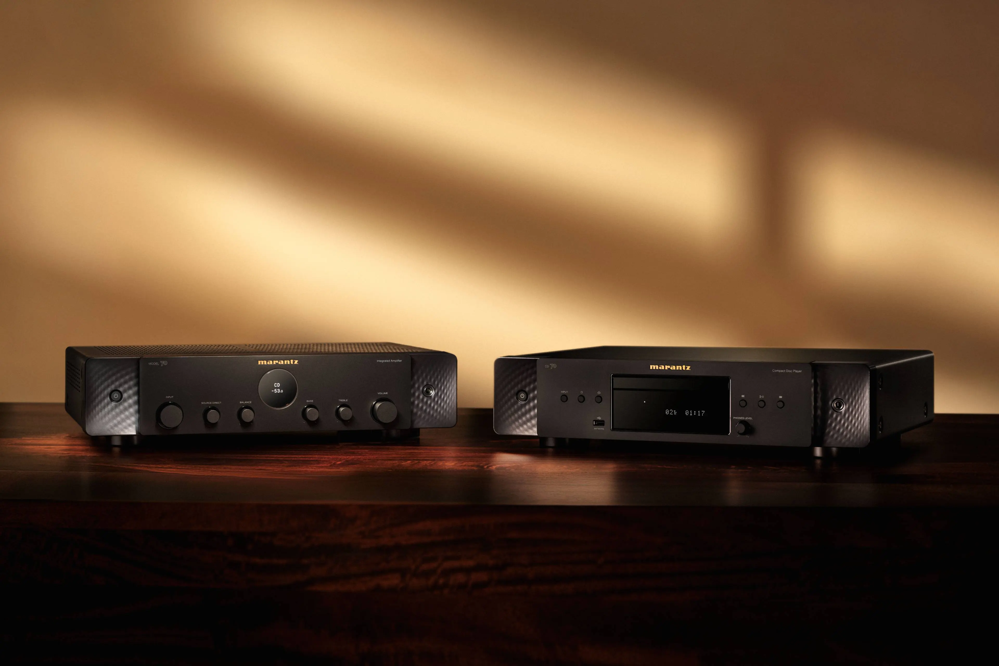 High--Marantz - MODEL 70 and CD 70 - Black - Beauty 1
