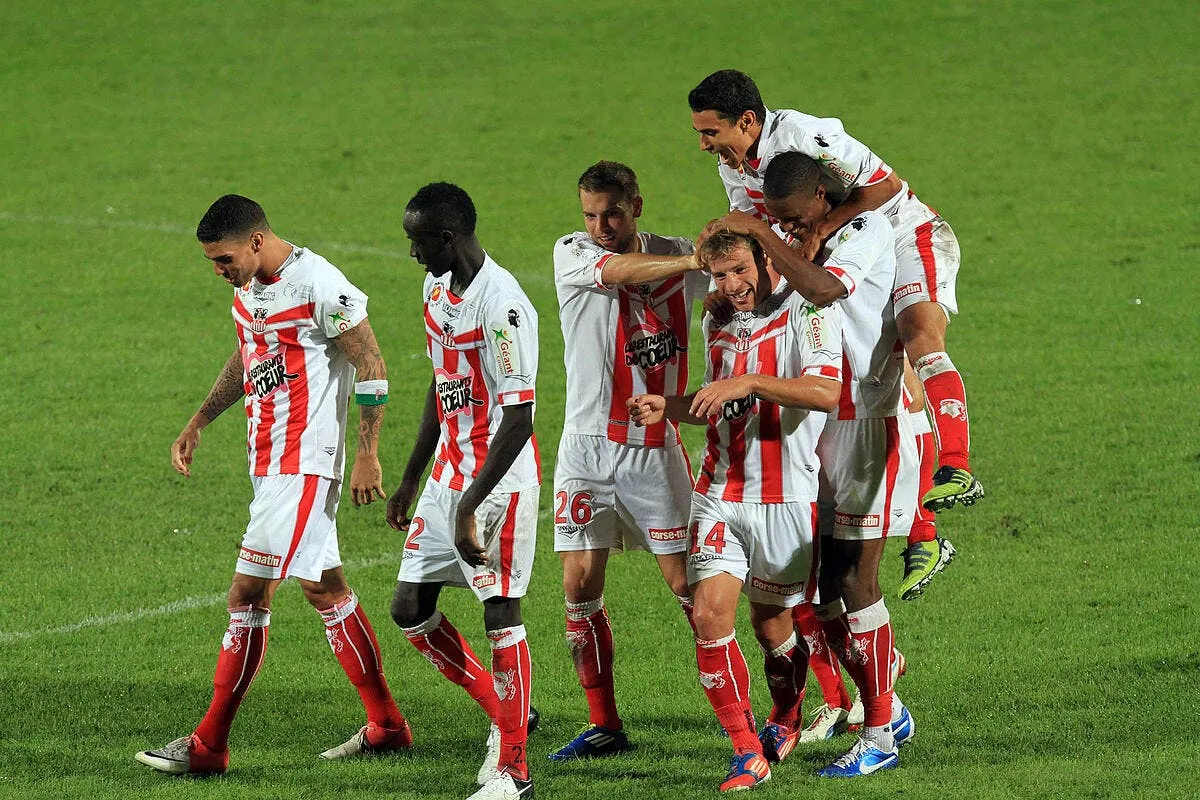 ajaccio a frappe au bon moment iconsport bel 290912 01 1340399