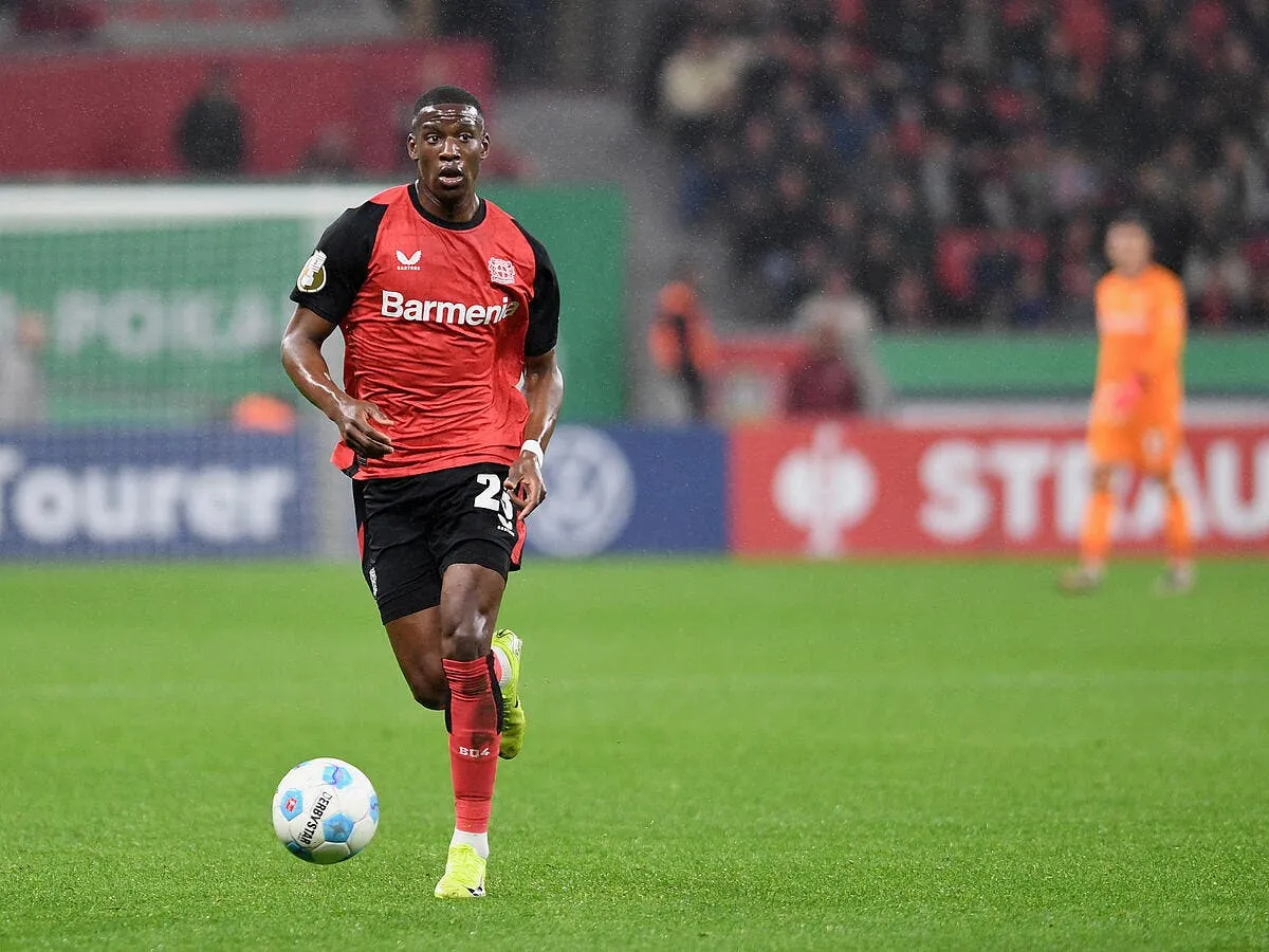 all stuttgart ralentit le bayer leverkusen iconsport 243117 0012 383333
