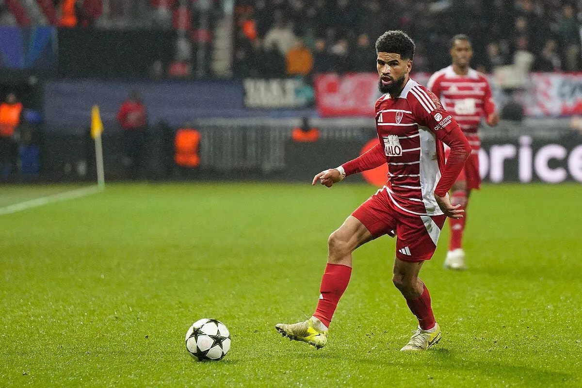 brest prolonge deux tauliers l annonce est geniale iconsport 246826 0238 385241