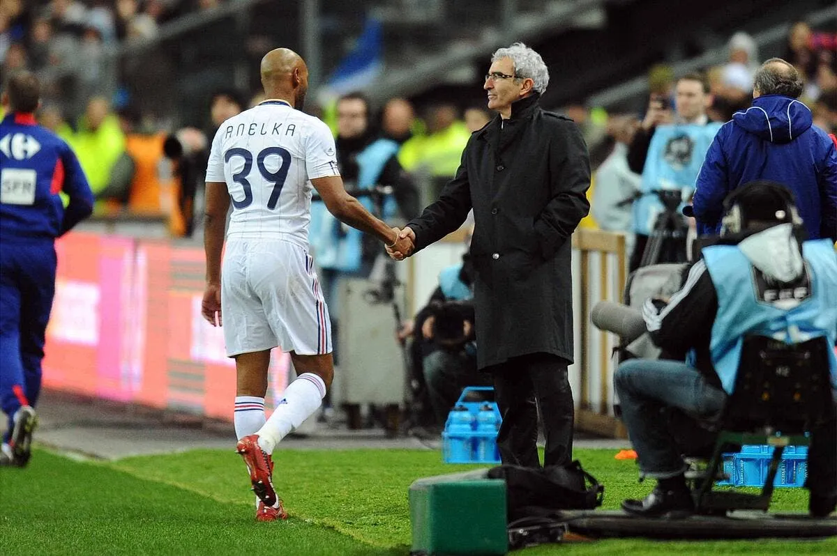 edf anelka accuse domenech la fff et l equipe pour knysna iconsport oap030310 01 24221471