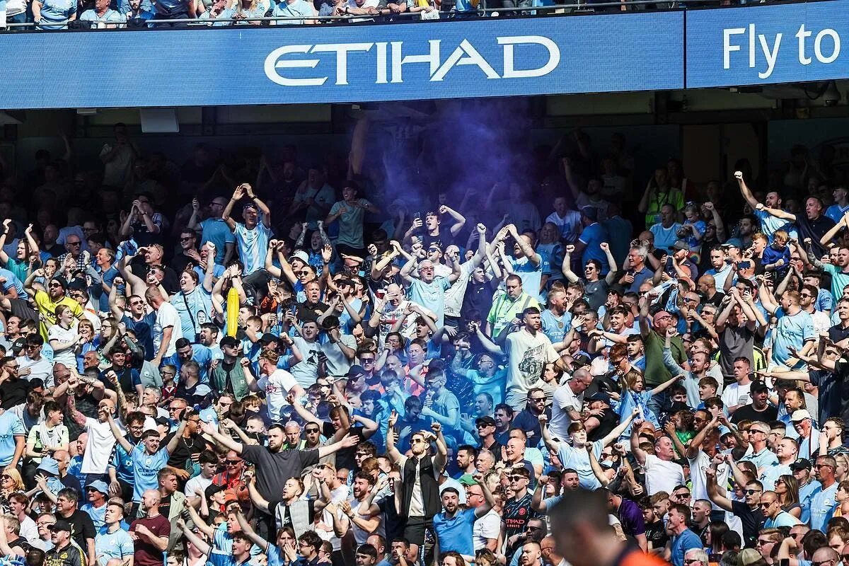 en tribunes aussi c est la crise a manchester city supporters man city 1 388830