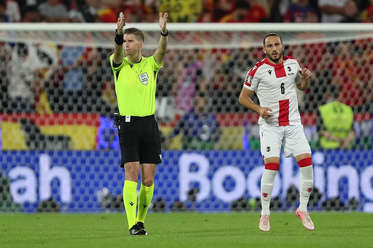 euro 2024 francois letexier arbitre de la finale angleterre espagne iconsport 233407 0389 378327