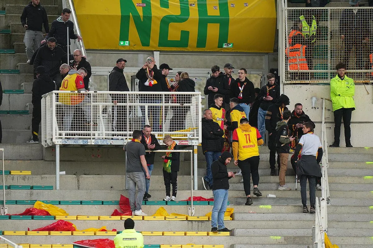 graves incidents a nantes les ultras lensois accusent les crs iconsport 253048 0140 388894