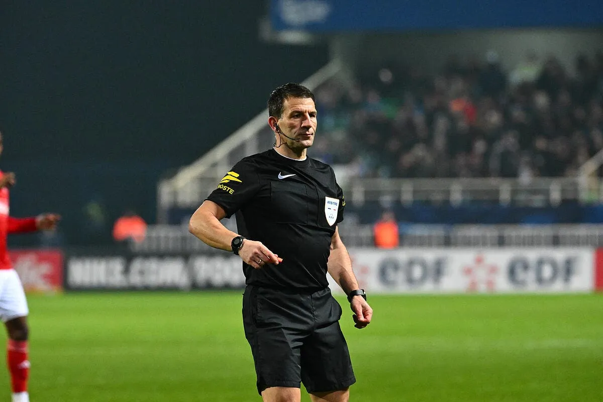 jeremy stinat attend l om de pied ferme iconsport 251376 0061 389024