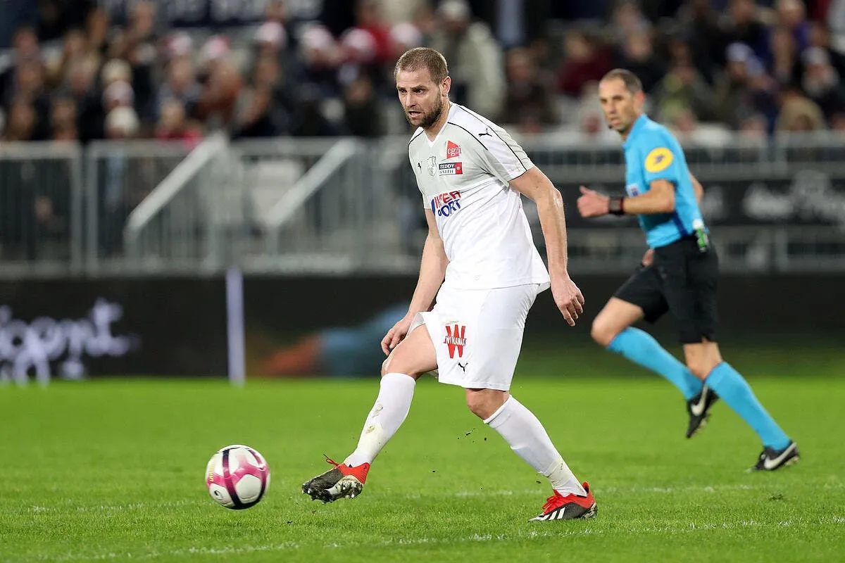 l1 salaire divise par deux et reprise bodmer frappe fort icon blo 231218 05 44283141