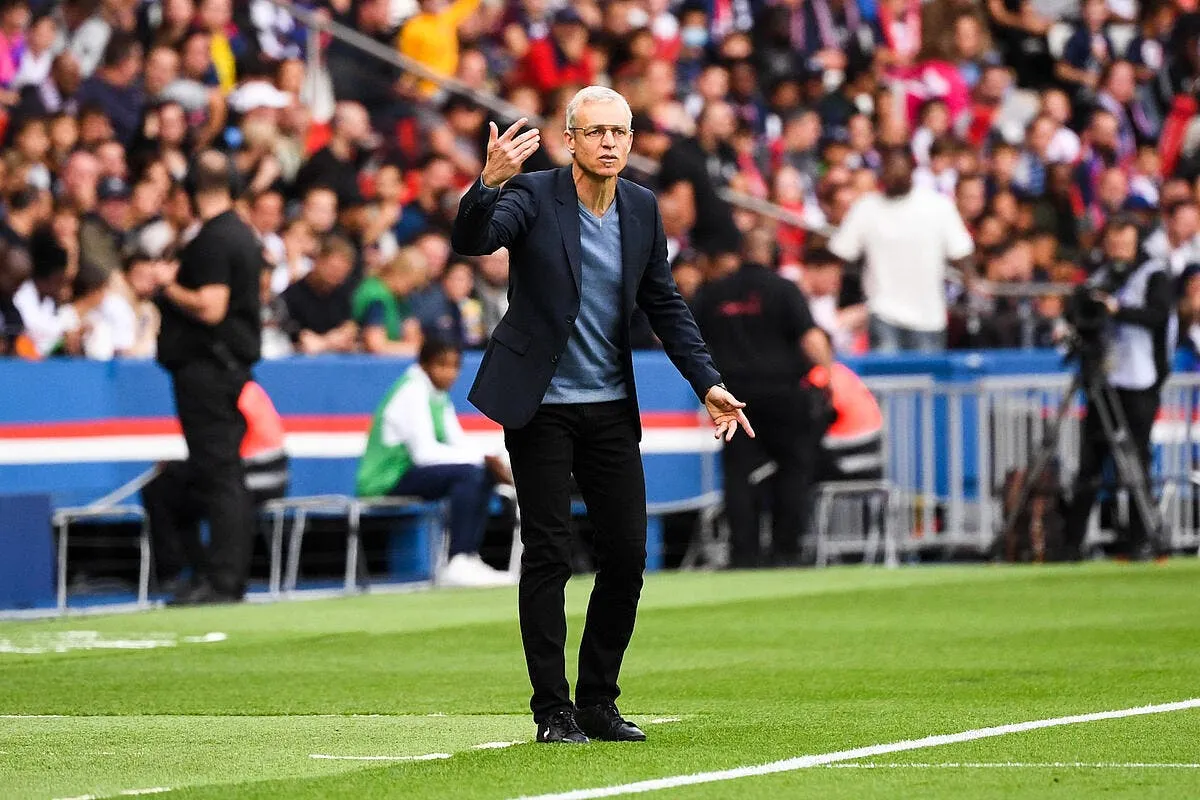 l1 troyes se separe de bruno irles icon ab1 9613 353304