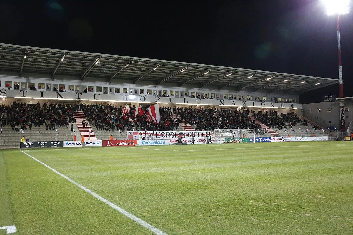 l2 bastia officialise son soutien a l ac ajaccio icon bel 090213 01 02219695