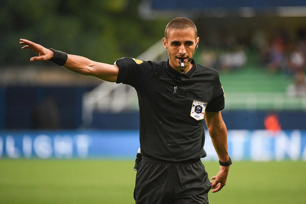 l2 des chants homophobes lors de nancy le mans l arbitre arrete le match icon dib 090819 11 48261721