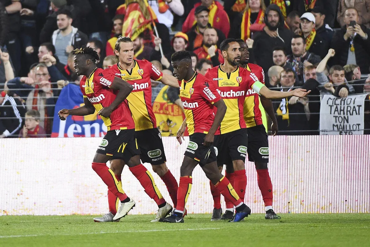 l2 lens et le paris fc en barrages beziers relegue icon alc 170519 45 39253515