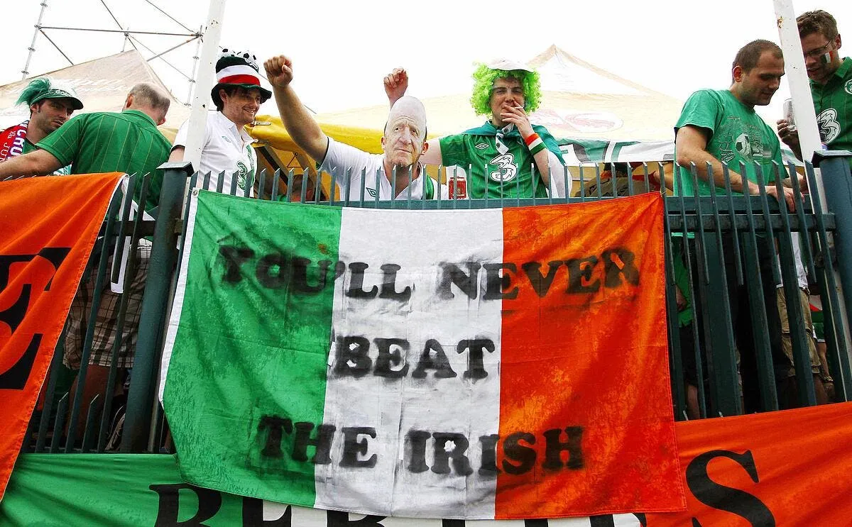 les supporters irlandais recompenses par l uefa iconsport spi100612 08 4236789
