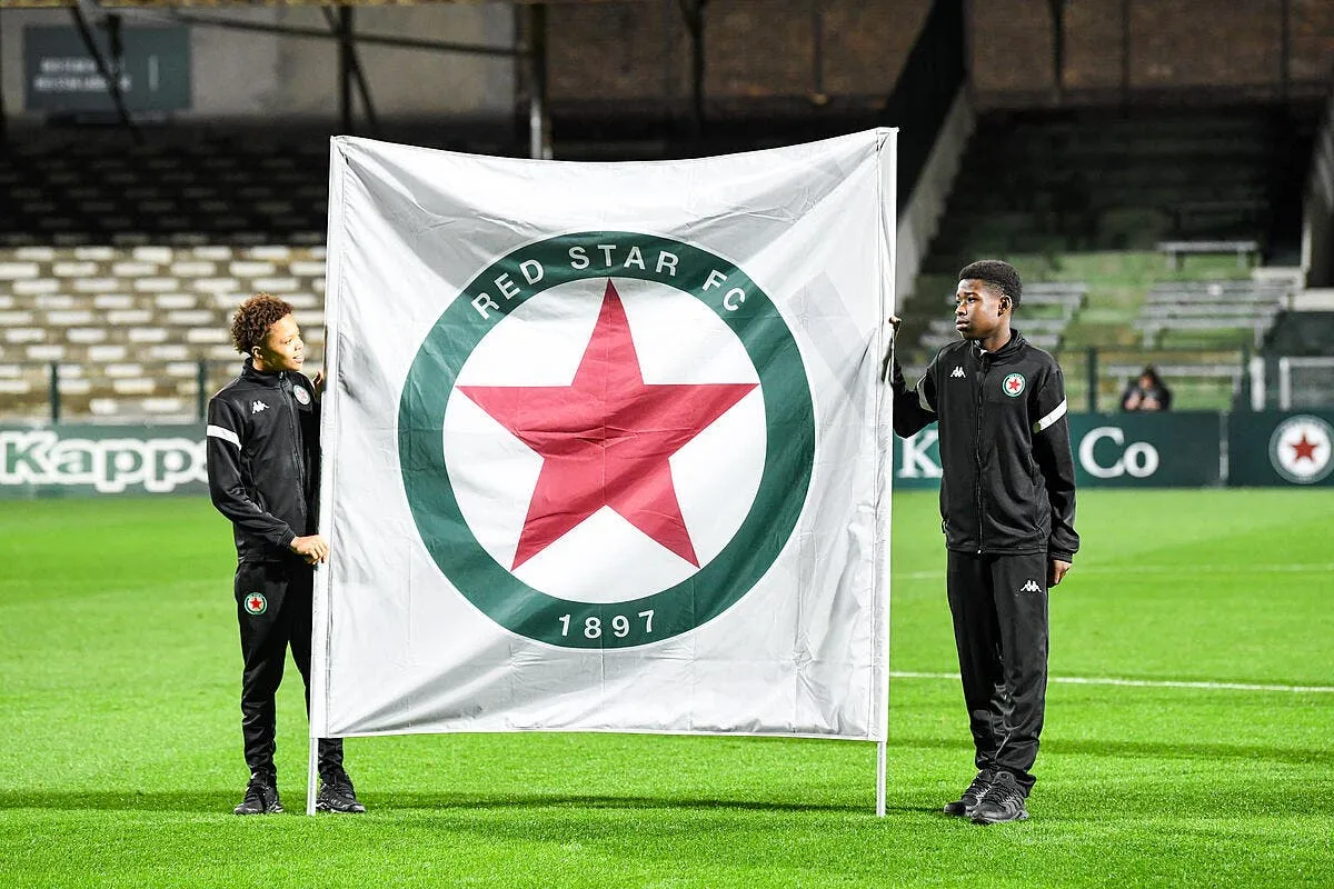 malgre la banqueroute le red star ne tremble pas iconsport 190262 0008 382263