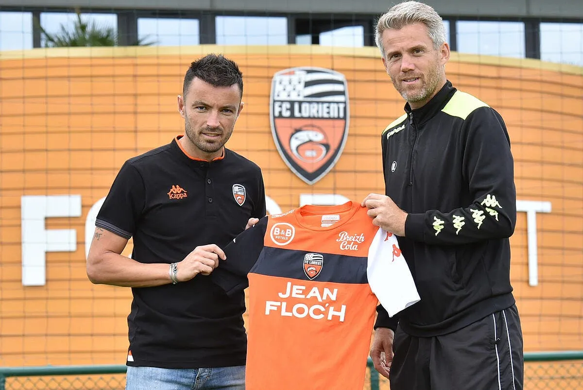 officiel danic arrive a lorient pour 1 an 01 bp1 5455186177