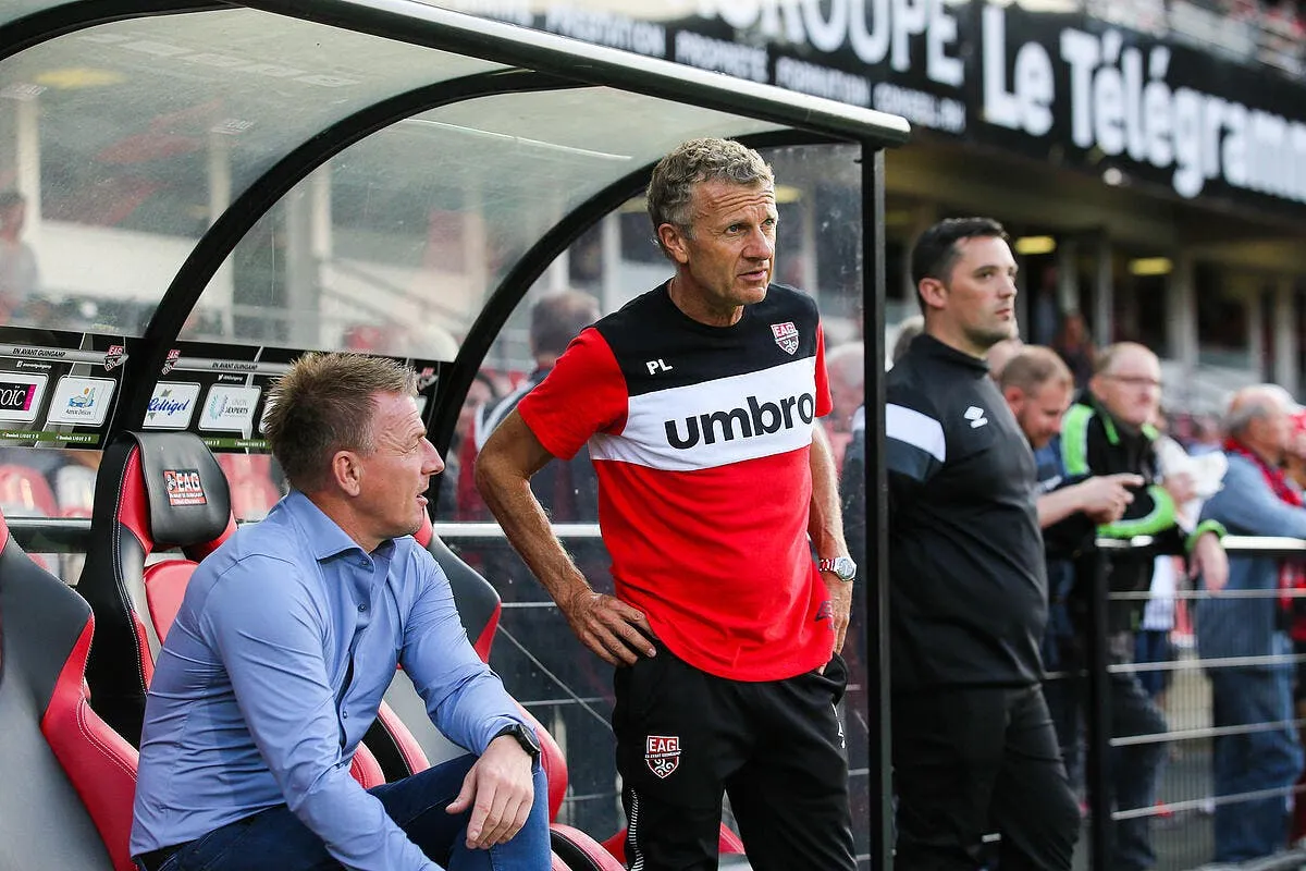 officiel l ea guingamp ecarte patrice lair icon vmi 260819 11 78265297