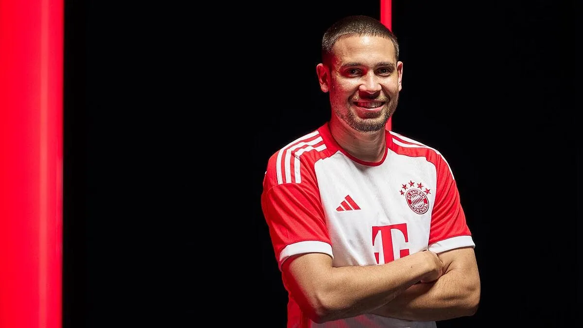 officiel raphael guerreiro signe au bayern guerreiro 361960
