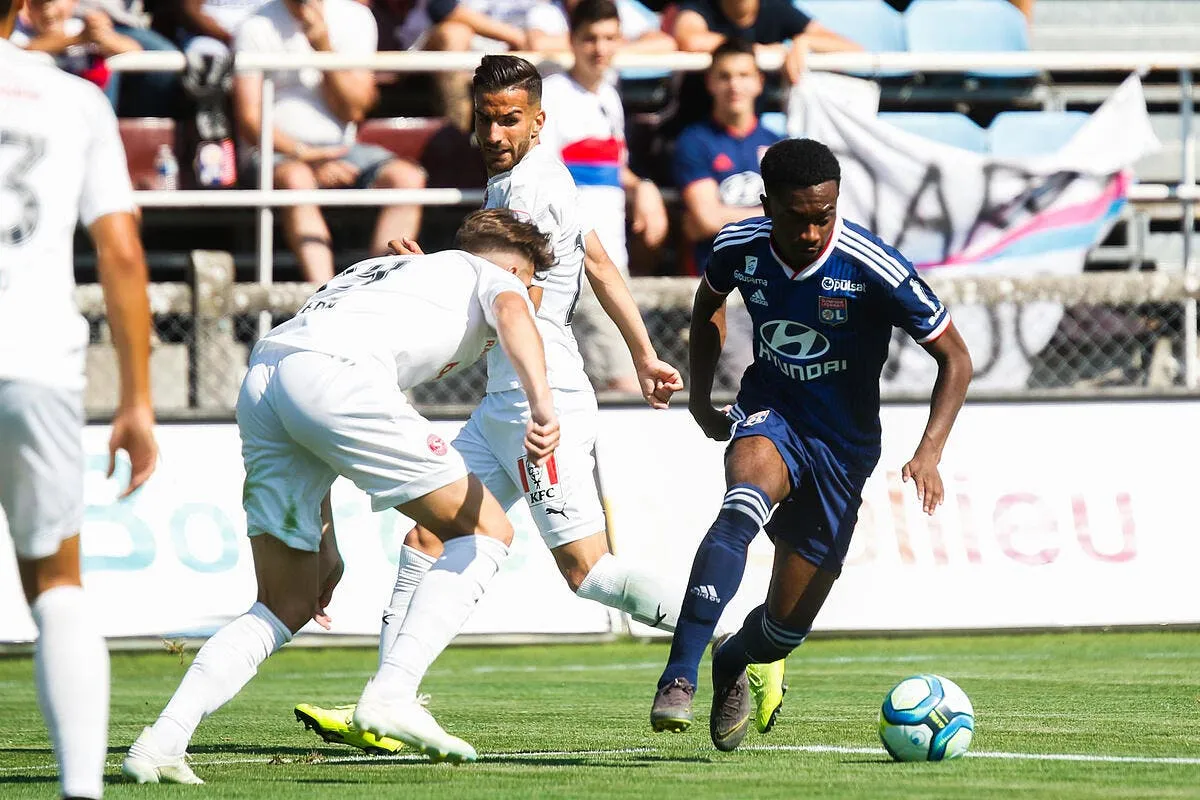 ol lenny pintor prete a troyes icon bia 130719 08 42261403