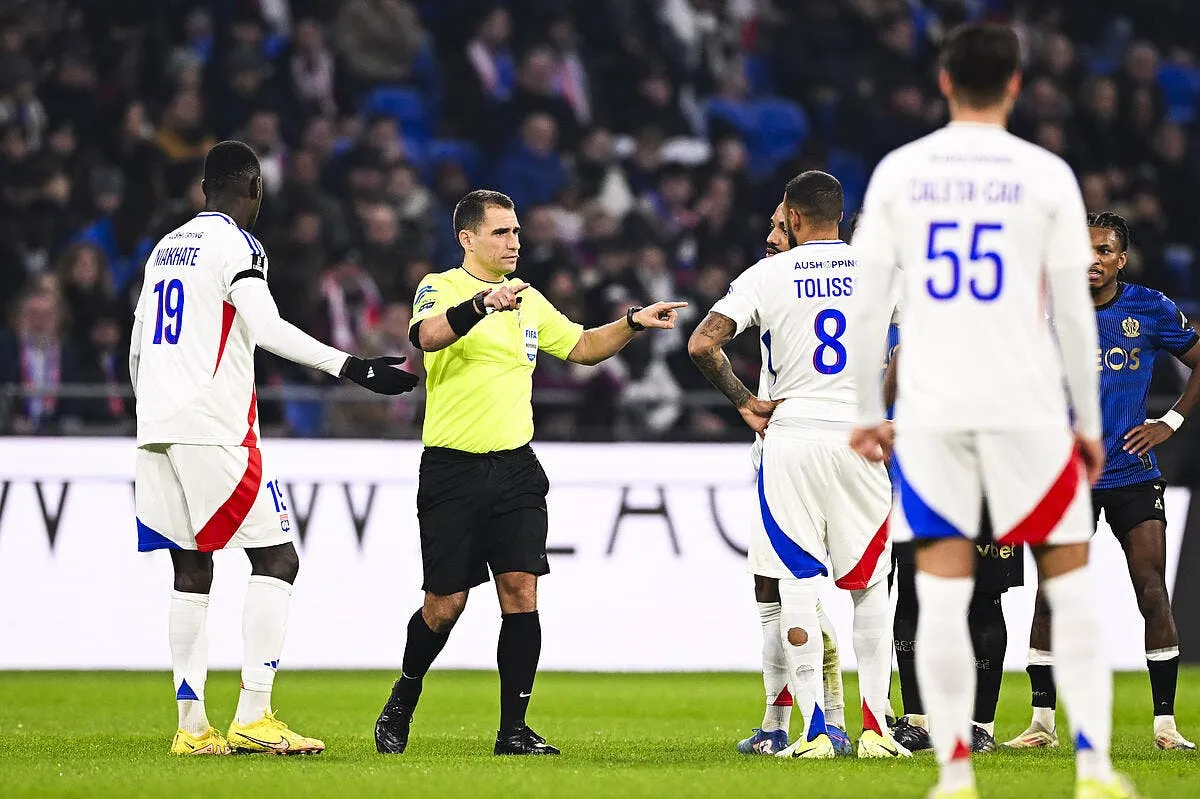 ol nice pleure sur l arbitrage lyon se moque iconsport 245993 0114 384725