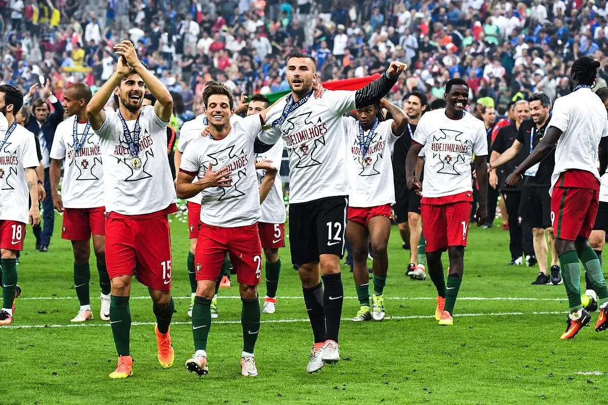 ol sacre avec le portugal anthony lopes veut inspirer lyon iconsport jpt 100716 10 04149950