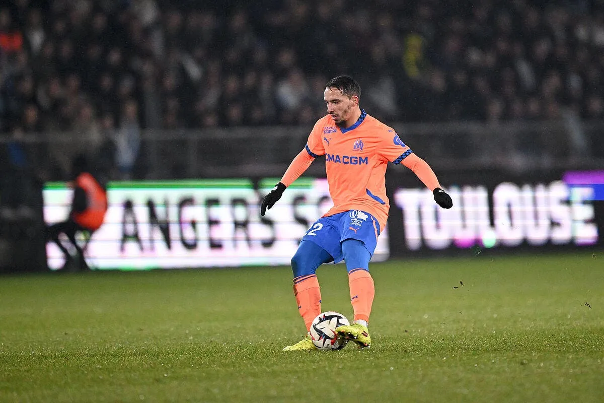 om un gros probleme guette bennacer avec sa religion iconsport 251854 0061 388973
