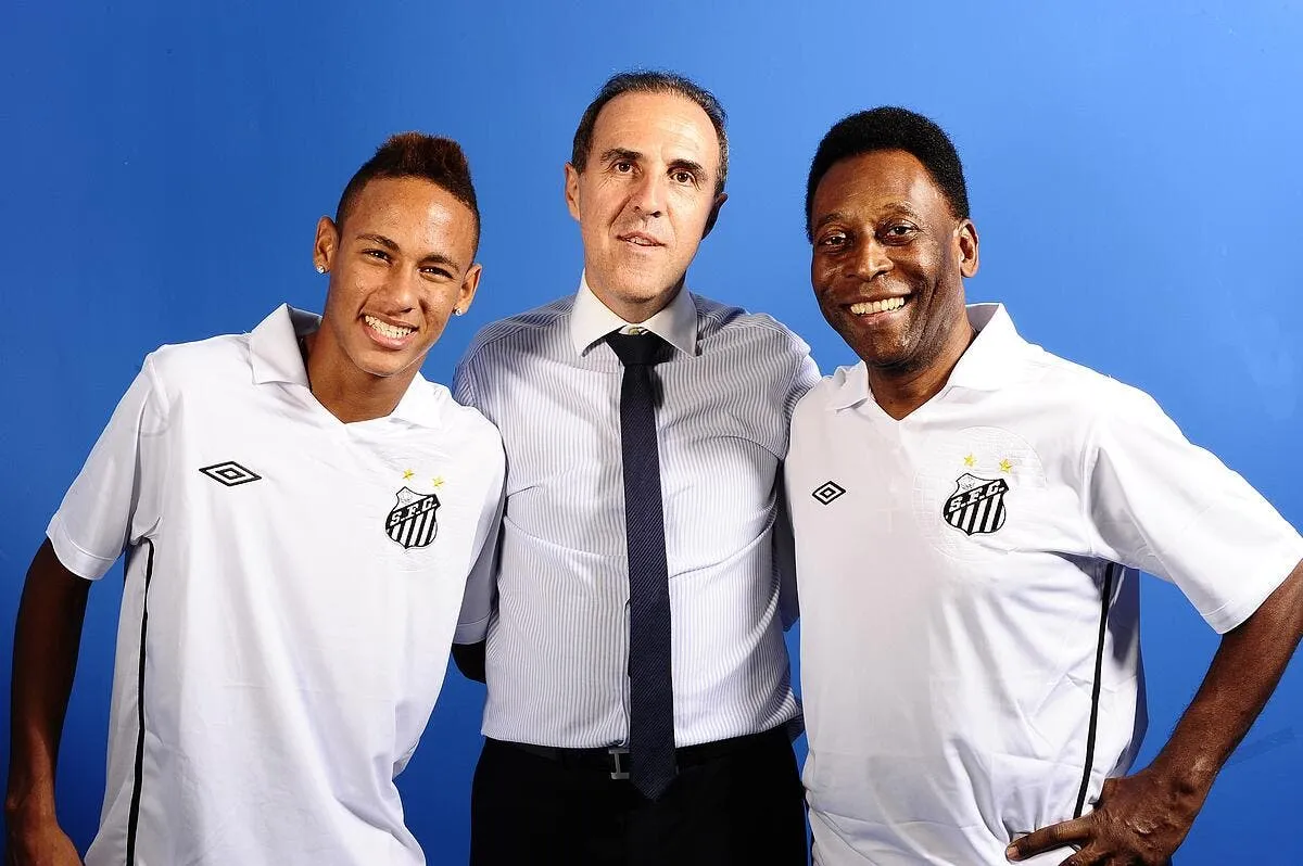 psg l agent de neymar annonce qu il arrive a paris iconsport ppg 270311 14 14188223