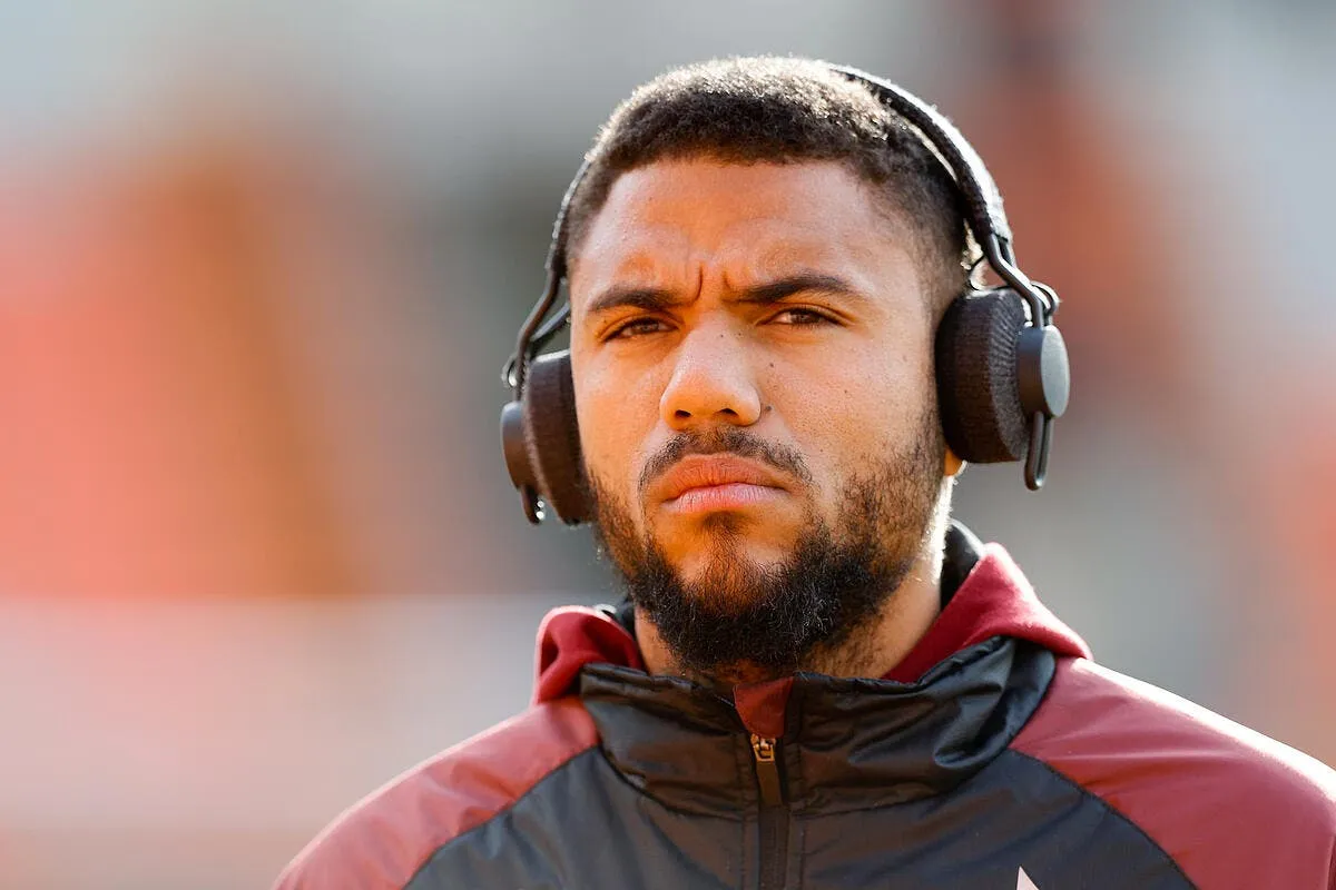 quatre ruptures des ligaments ce miracule defie le psg icon b3 8242 369498