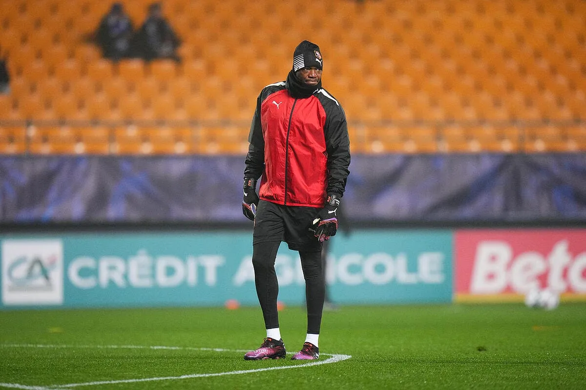 rennes mal classe mandanda s est inflige une punition mandanda 30 388755