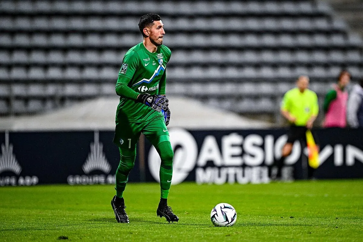 un gardien cote en l1 l asse le veut pour son banc maubleu 378090