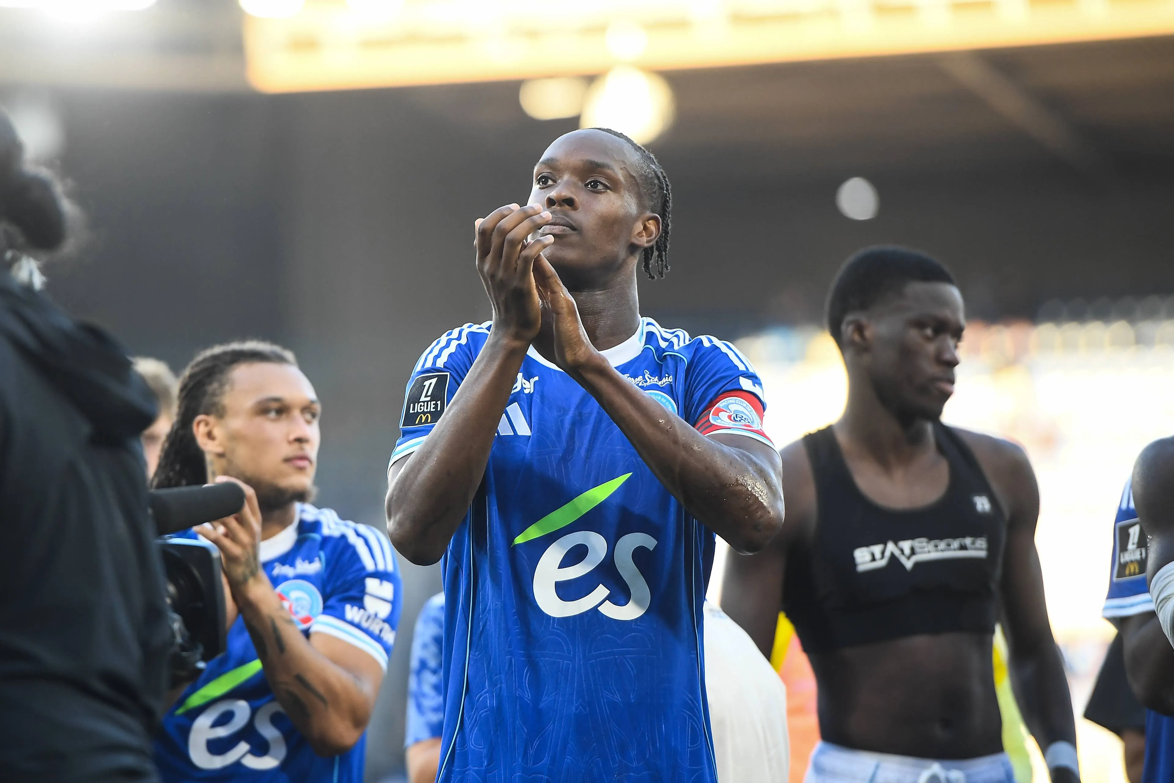 ICONSPORT_267662_0210