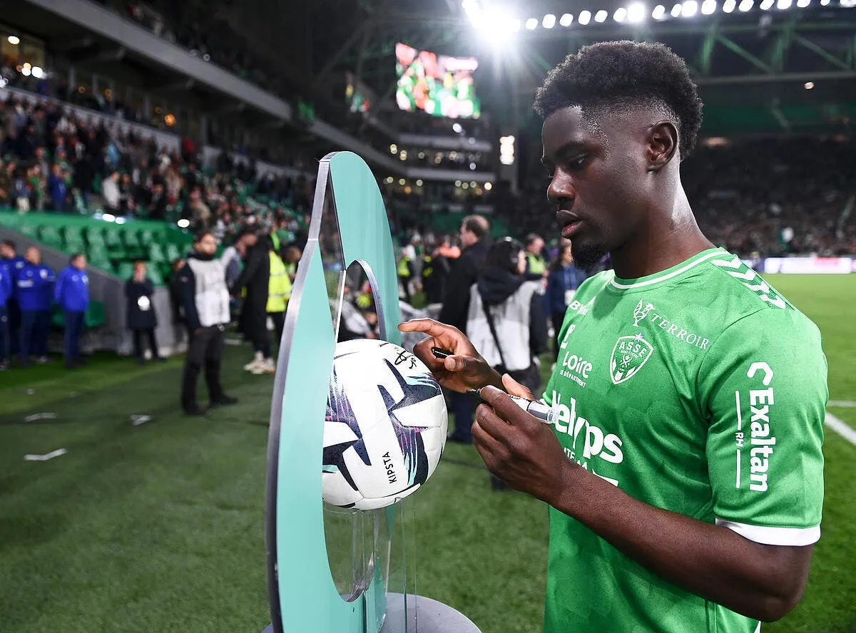 la ligue 1 assene un coup terrible a montpellier au mercato iconsport 227566 0267 394857