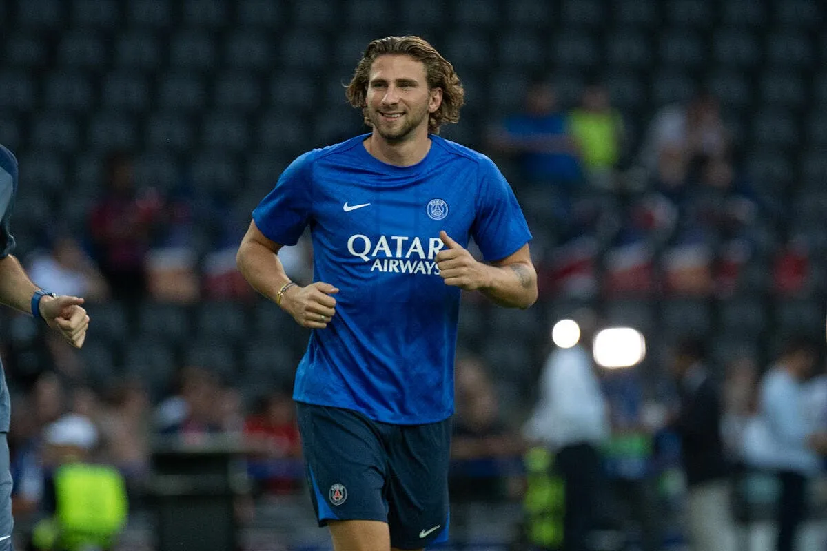 le groupe du psg a nantes avec zabarnyi off iconsport 266634 0014 397372