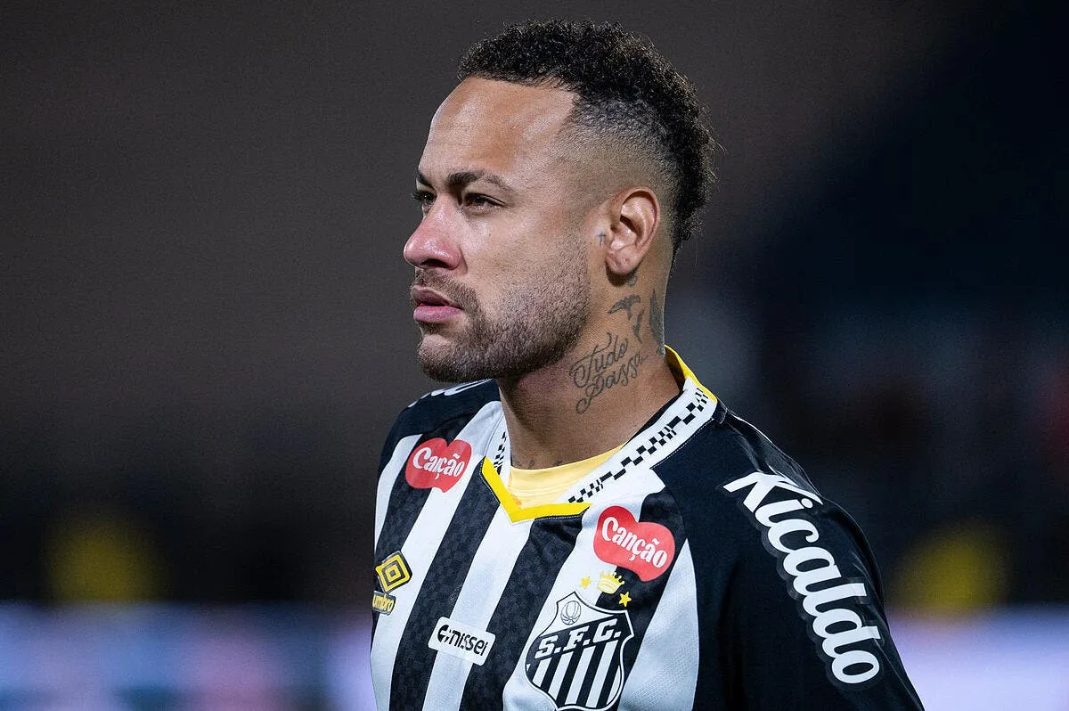 Neymar hésite entre deux clubs en Europe
