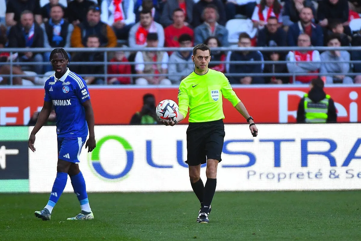 reims un arbitrage scandaleux caillot detruit turpin iconsport 256854 0078 390876