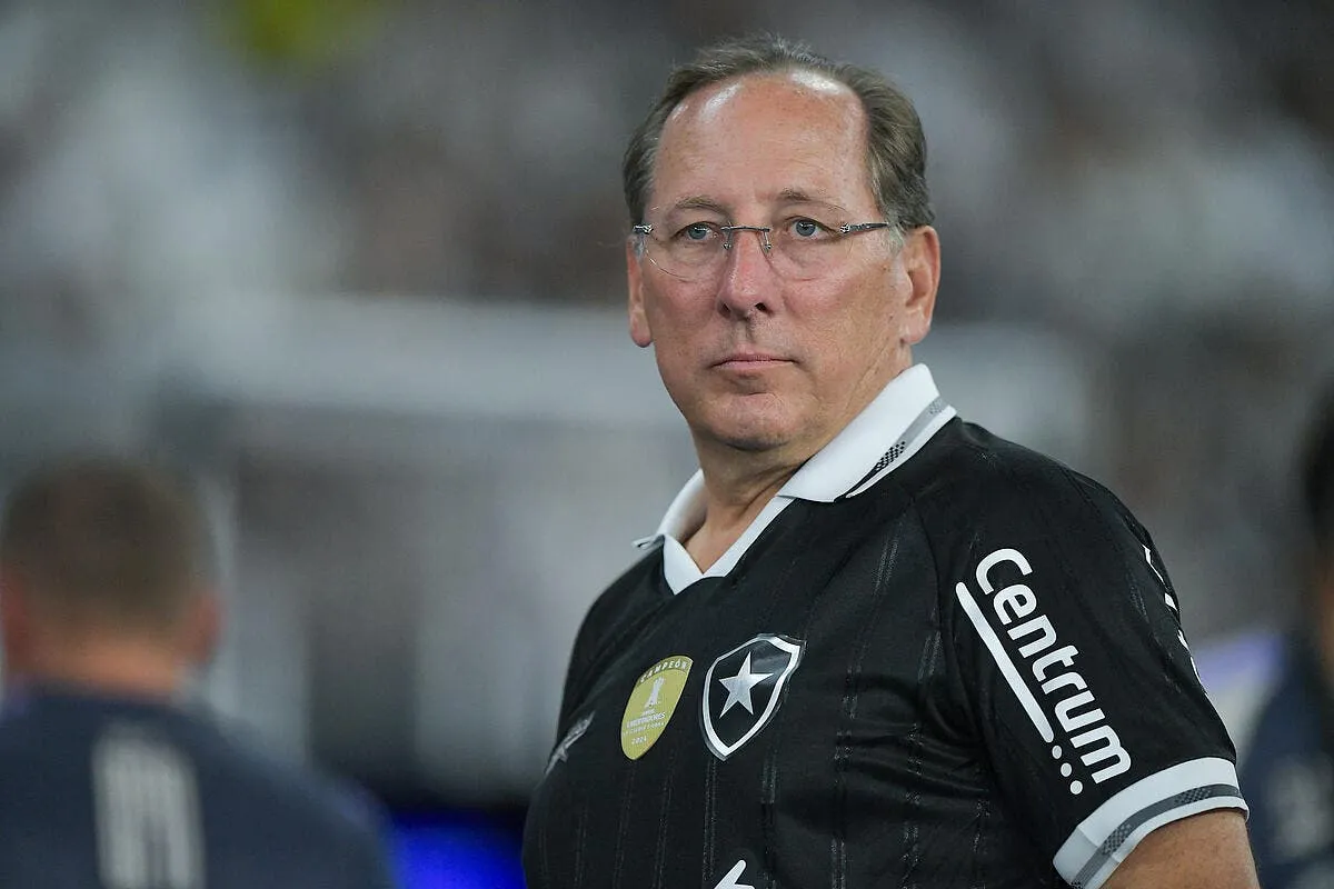 L’OL dans le rouge, John Textor accuse Michele Kang