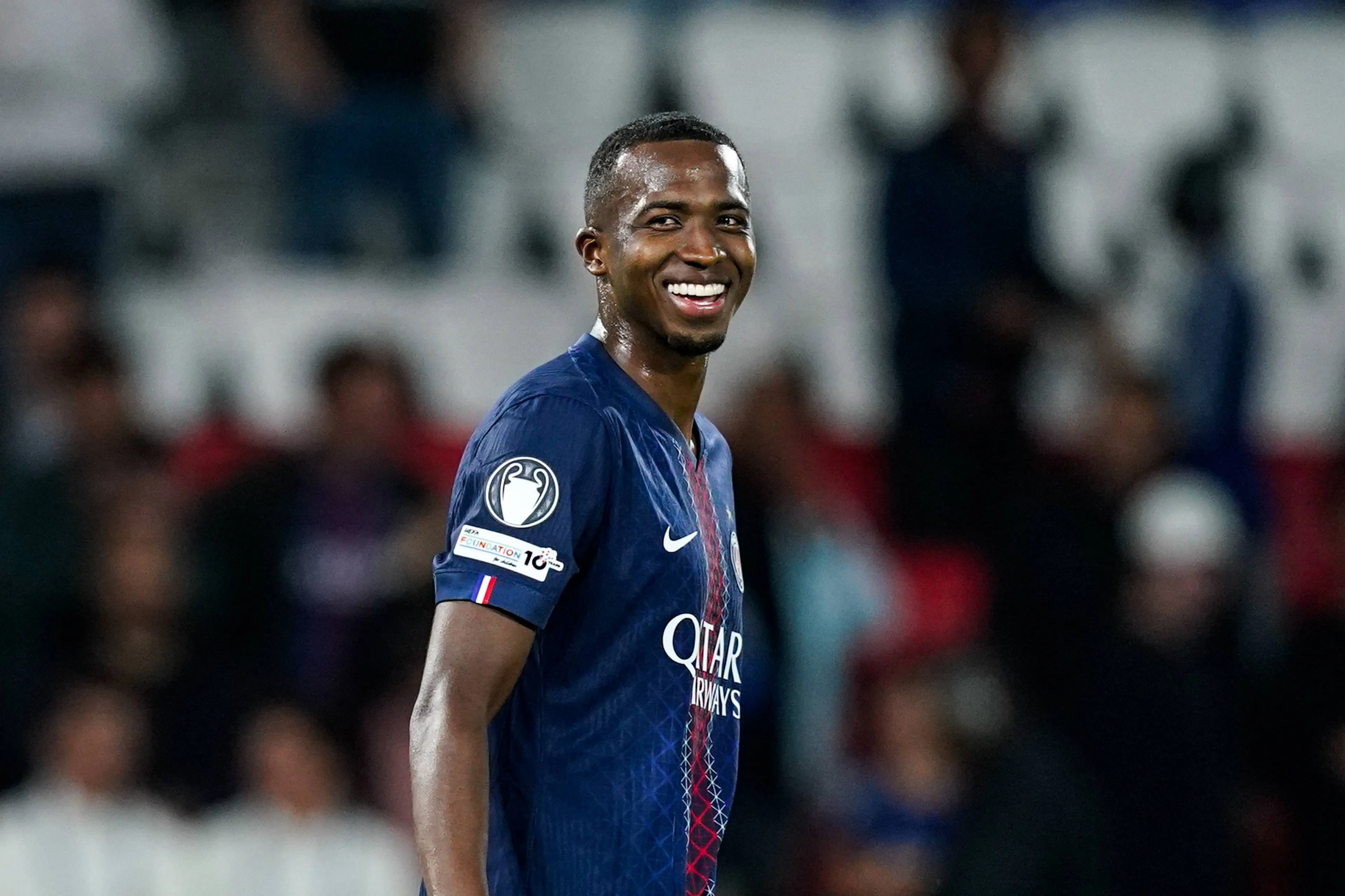 Le PSG tient une signature énorme, annonce imminente