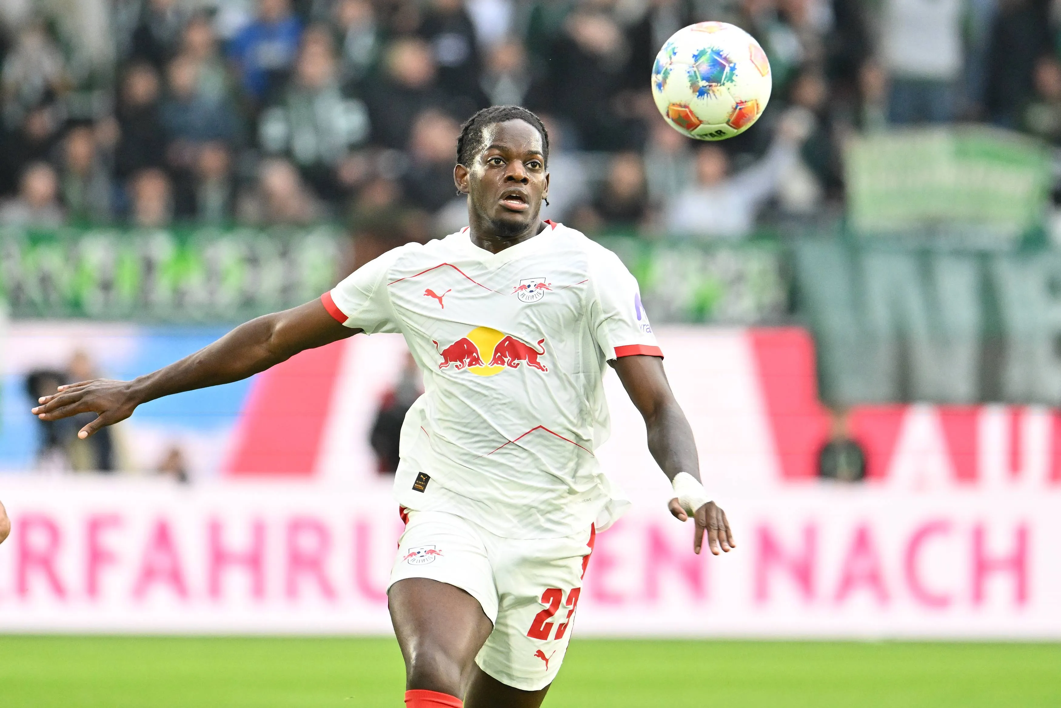 Des millions venus d'Angleterre, l'OL met le champagne au frais