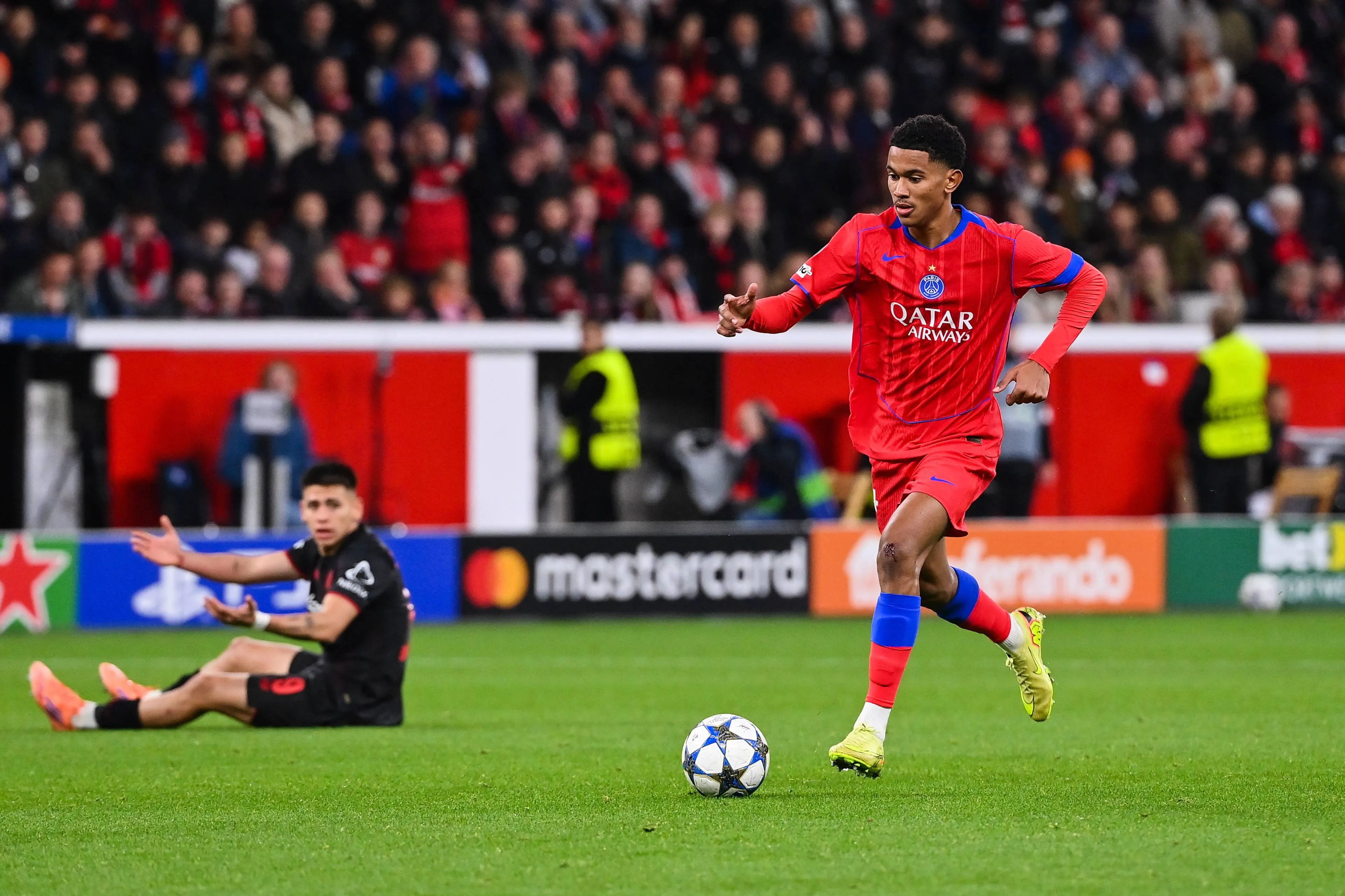 L'Europe hallucine, le PSG le fait signer