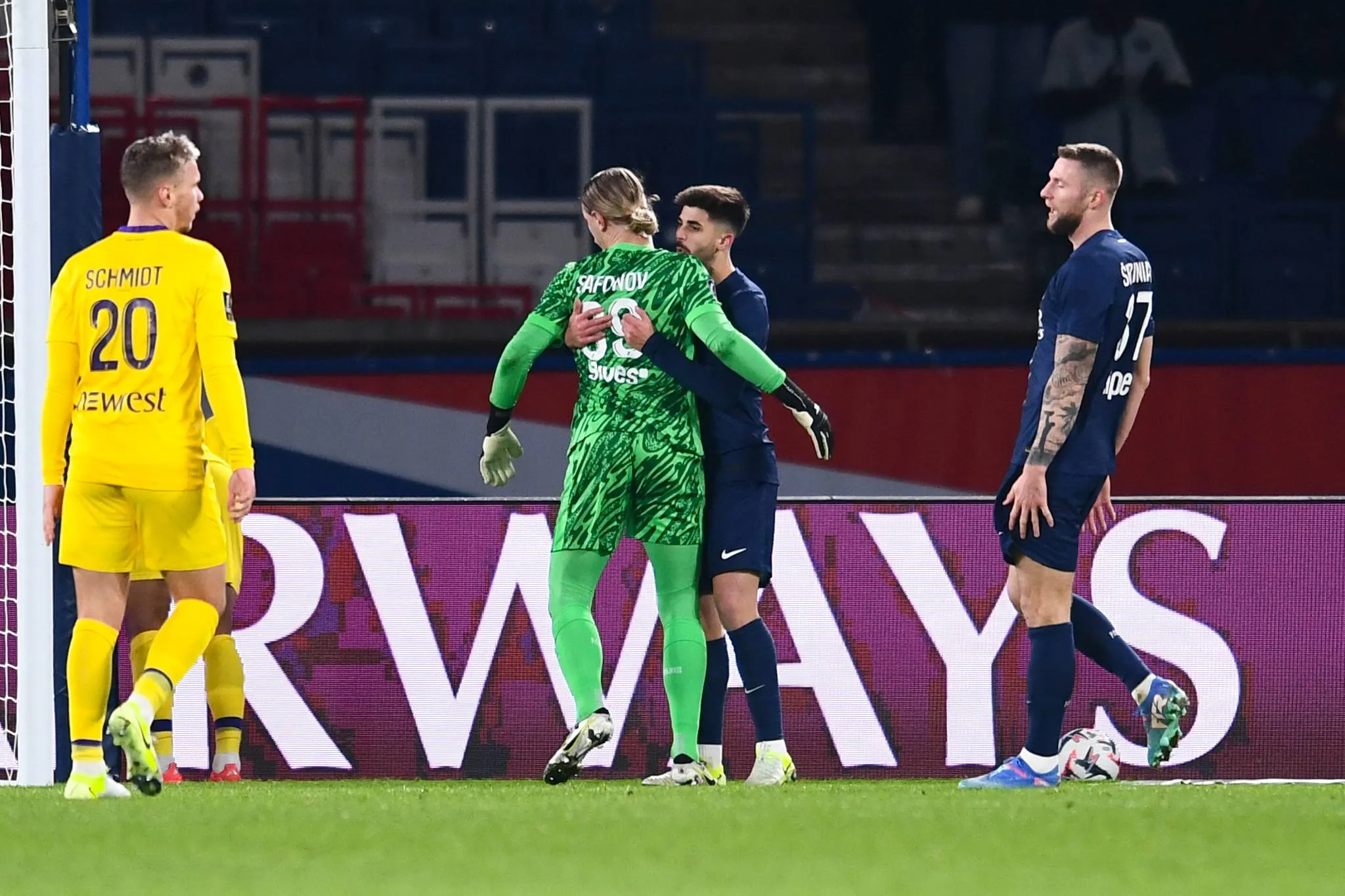 Deux joueurs mettent le feu au PSG