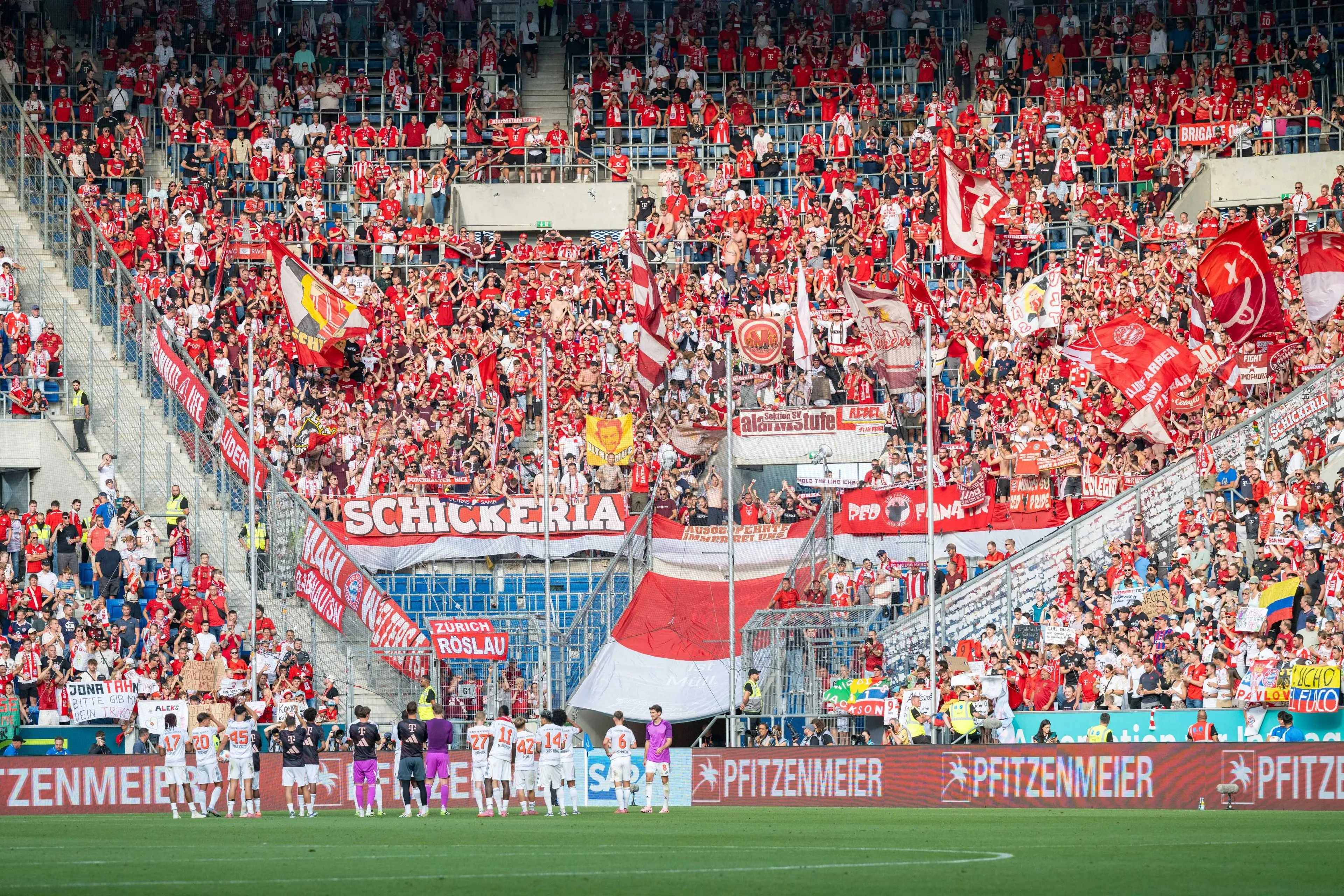 ICONSPORT_271260_0047