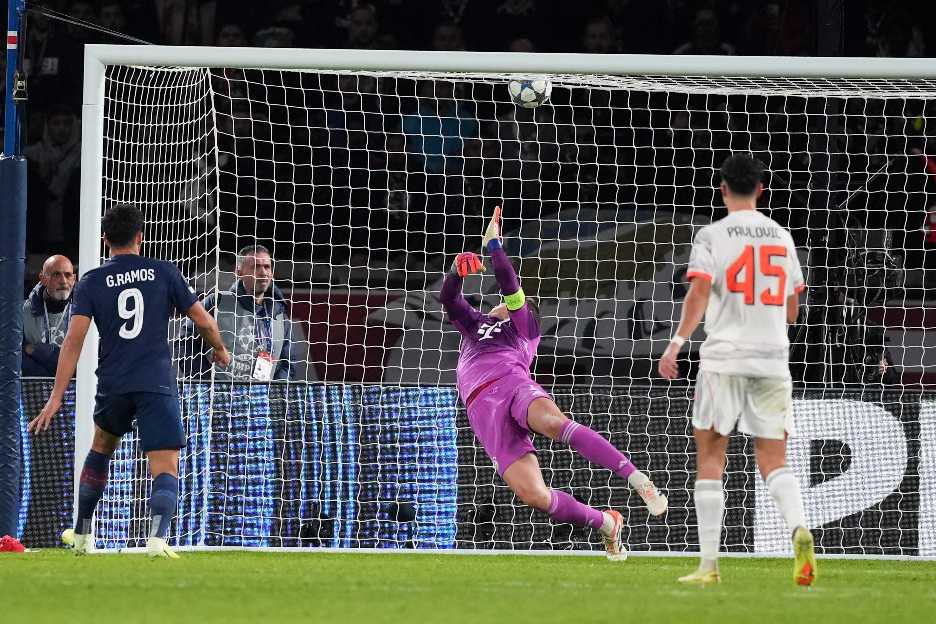 Le PSG perd trois points et deux joueurs !