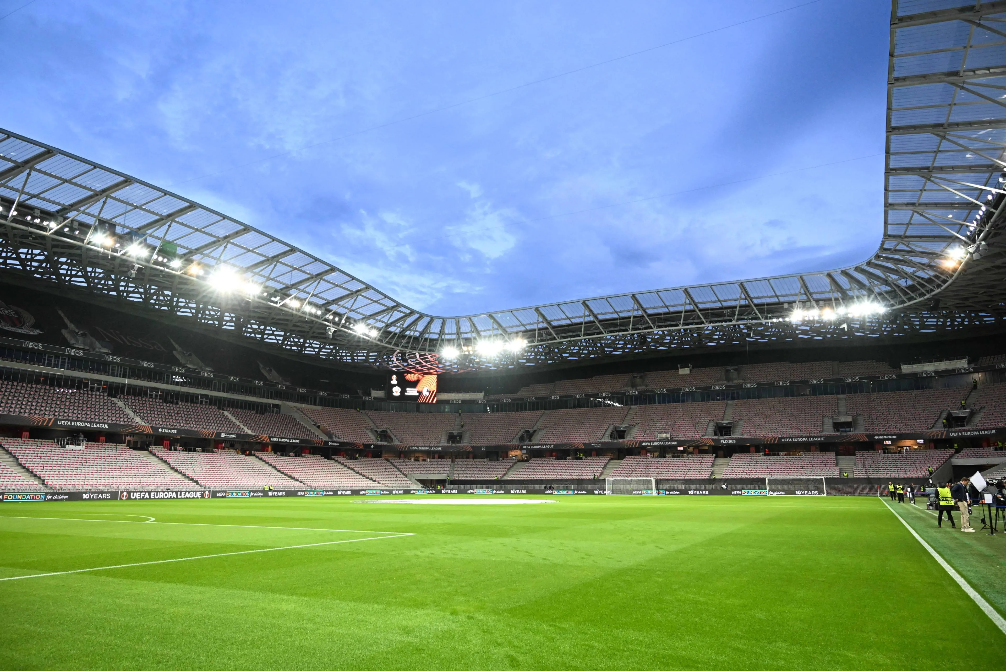 ICONSPORT_276320_0002